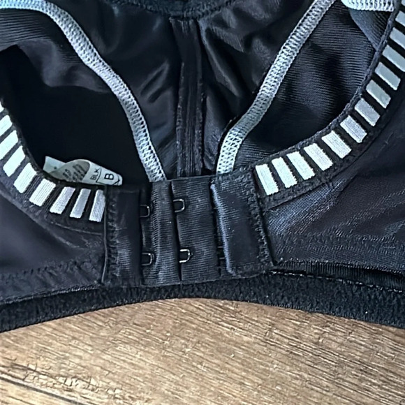 wonderbra high impact wire free cool max sport bra - Picture 5 of 6